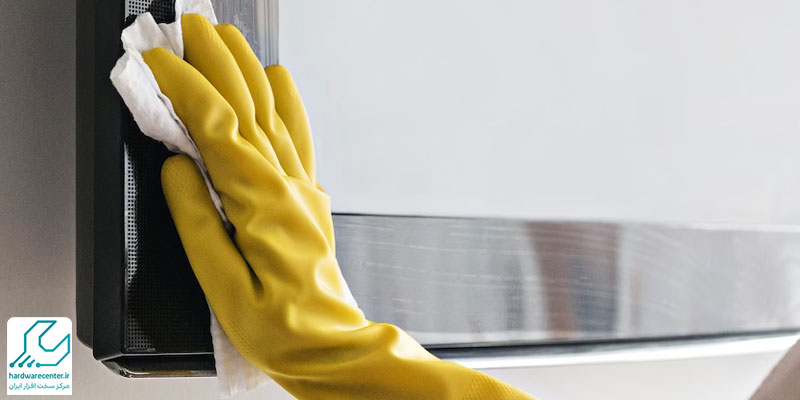 تمیز کردن تلویزیون